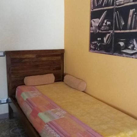 Casa Vacanze Costa 7 تْشيفالو المظهر الخارجي الصورة
