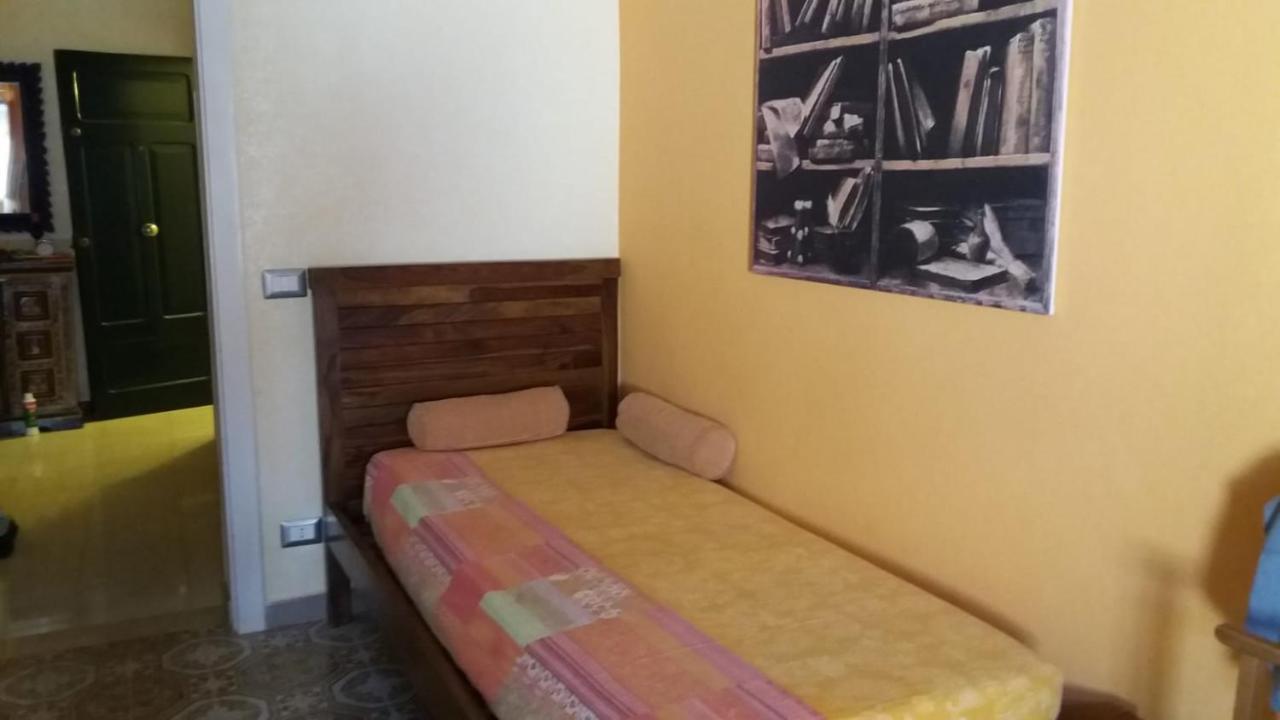 Casa Vacanze Costa 7 تْشيفالو المظهر الخارجي الصورة