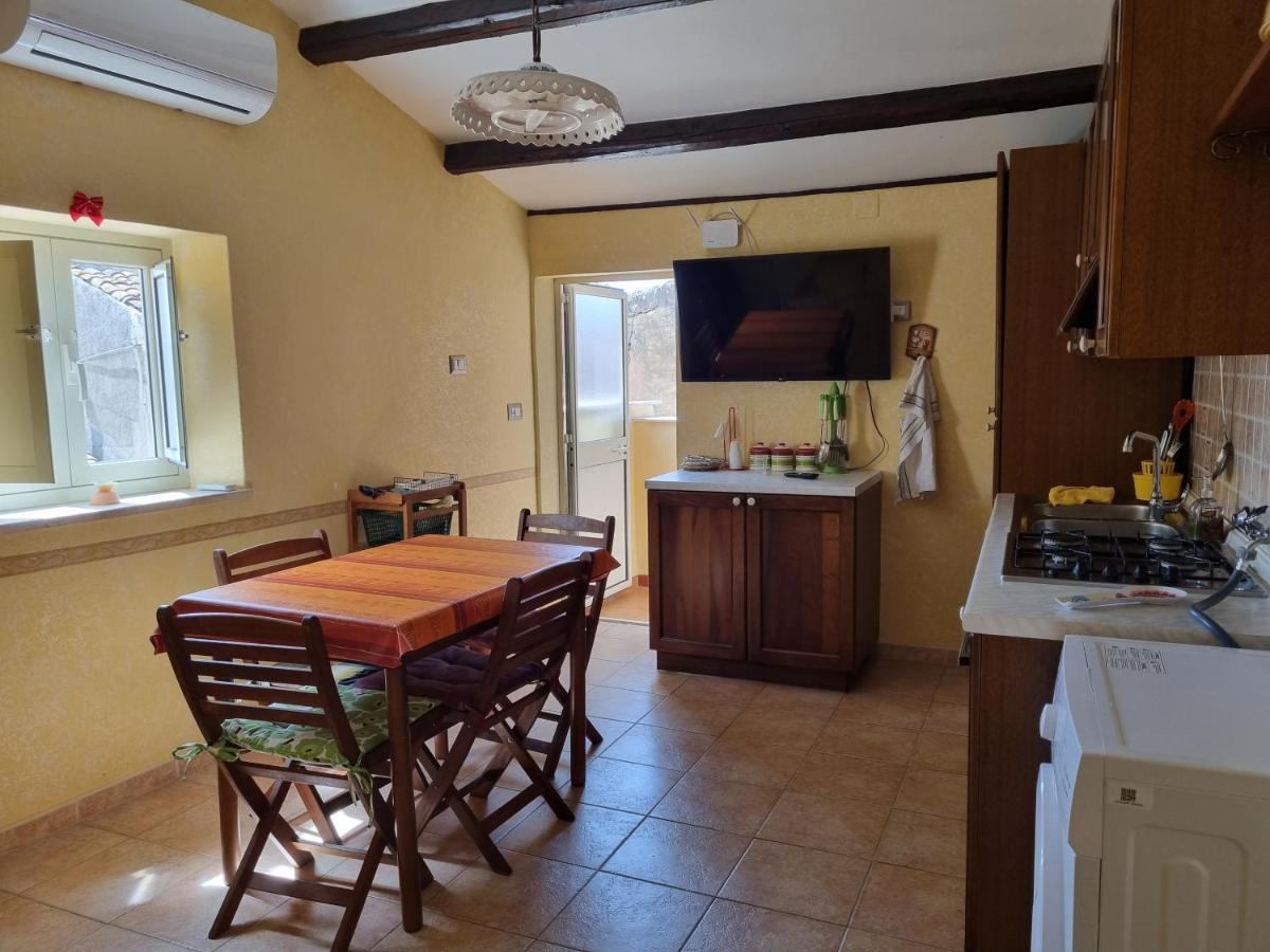 Casa Vacanze Costa 7 تْشيفالو المظهر الخارجي الصورة